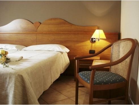 Hotel Trattoria Contini Sorbolo Habitación foto